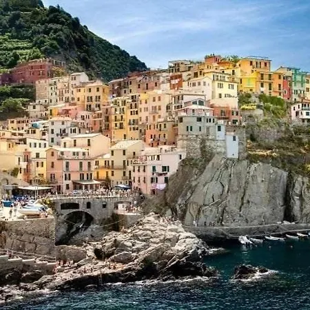 La Primula Vicinanza 5 Terre Villa Ricco del Golfo di Spezia
